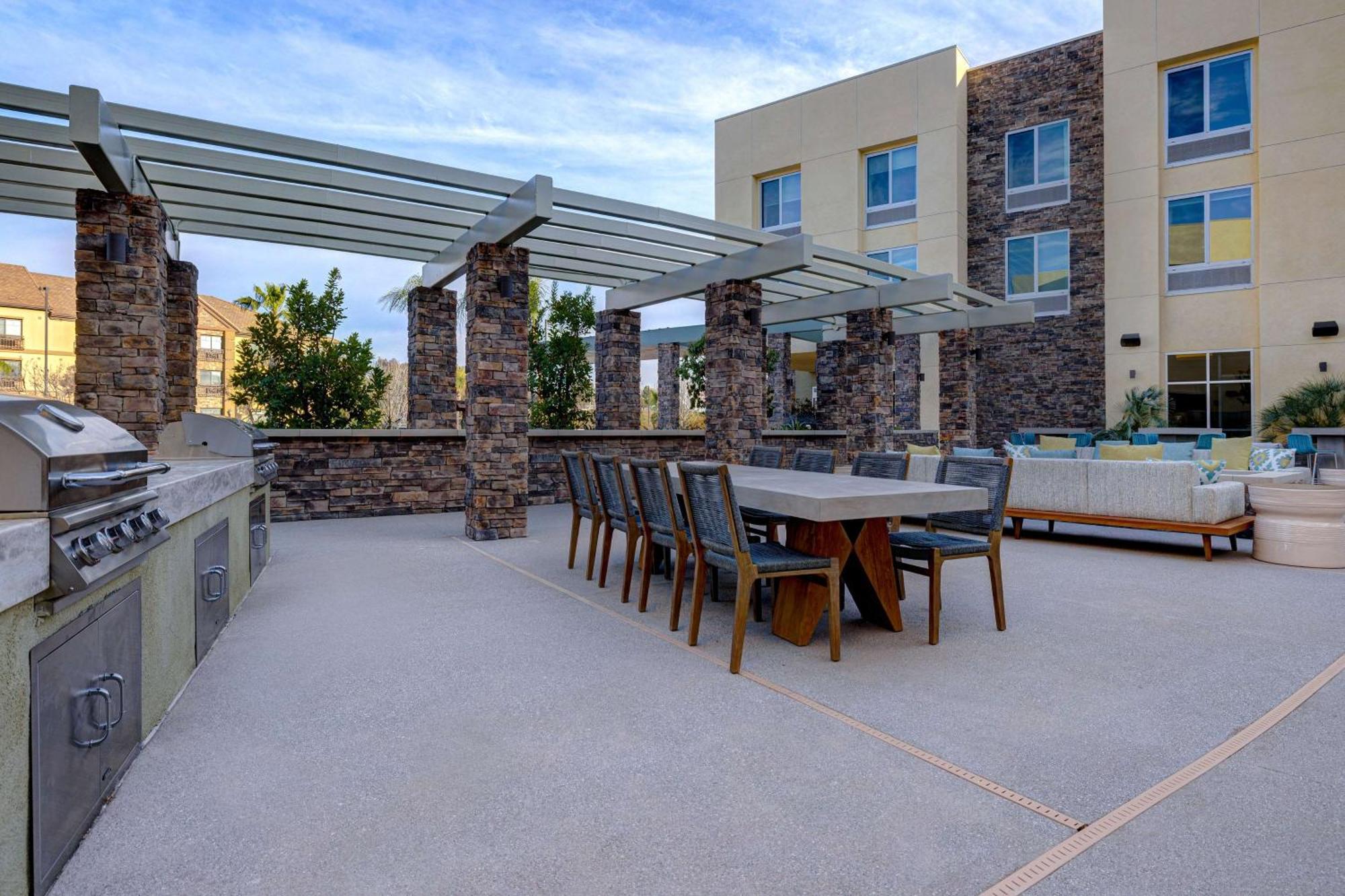 Hilton Garden Inn Temecula Exteriör bild